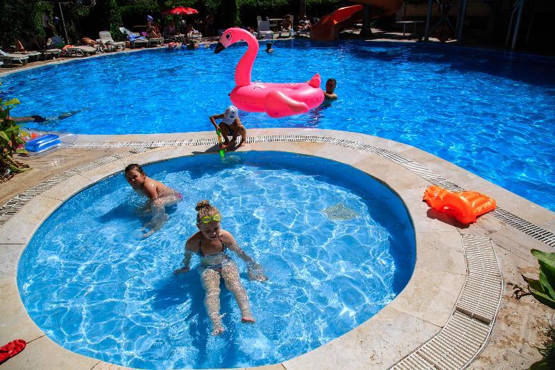 Millenium Palace Kemer Zewnętrze zdjęcie